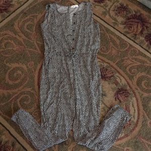 Vince Camuto Black and White Jumpsuit size Medium